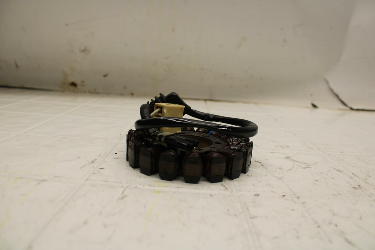 07 YAMAHA YZF R6 STATOR GENERATOR ALTERNATOR MAGNETO 2C0-81410-00-00 BB284 B