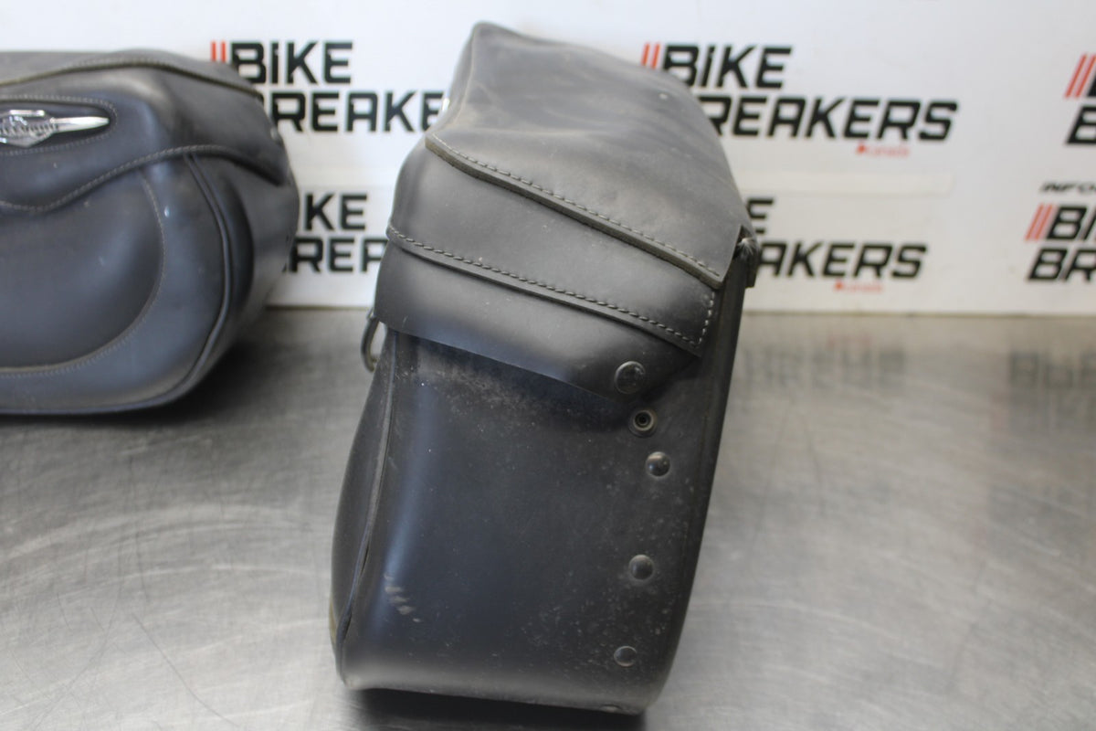 05-09 SUZUKI BOULEVARD C90 SIDE CARGO LUGGAGE SADDLEBAG BAG COMPARTMENT BB918