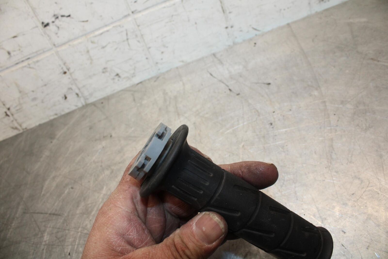 11 KAWASAKI NINJA 650 ER EX 650 RIGHT THROTTLE GRIP BB503