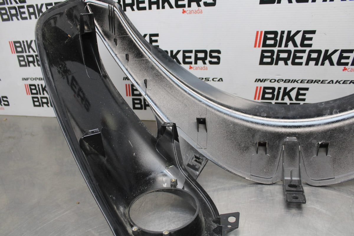 21 INDIAN ROADMASTER FRONT UPPER FAIRING NOSE WINDSHIELD COWL BB001