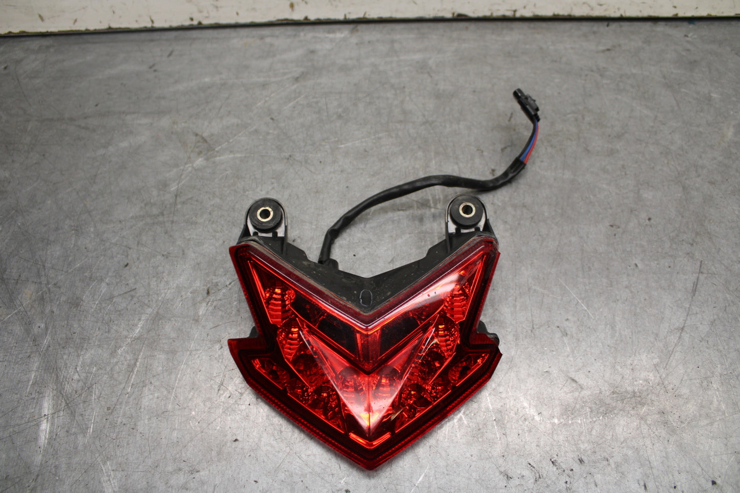 13-18 KAWASAKI NINJA ZX6R REAR TAIL TAILLIGHT BACK BRAKE LIGHT 23025-0345 BB666