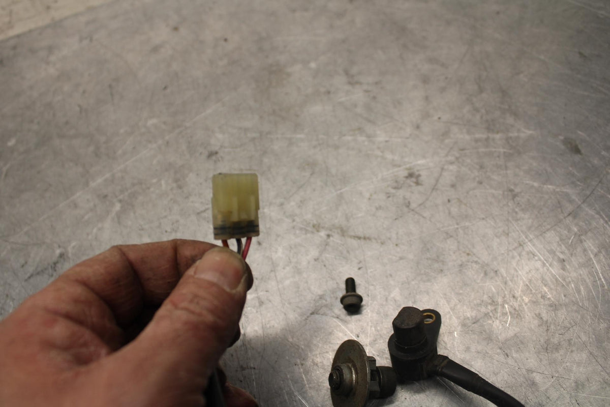 1997 Suzuki GSXR750 SPEED SPEEDOMETER SENSOR BB39