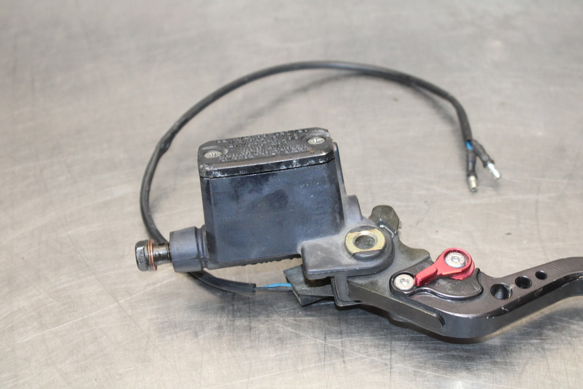 05 DUCATI SUPERSPORT 800 HYDRAULIC CLUTCH MASTER CYLINDER  BB913