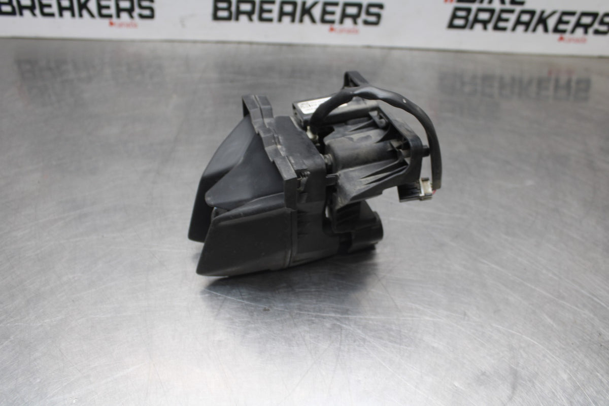 22-25 YAMAHA YZF R7 FRONT HEADLIGHT HEAD LIGHT LAMP BB769
