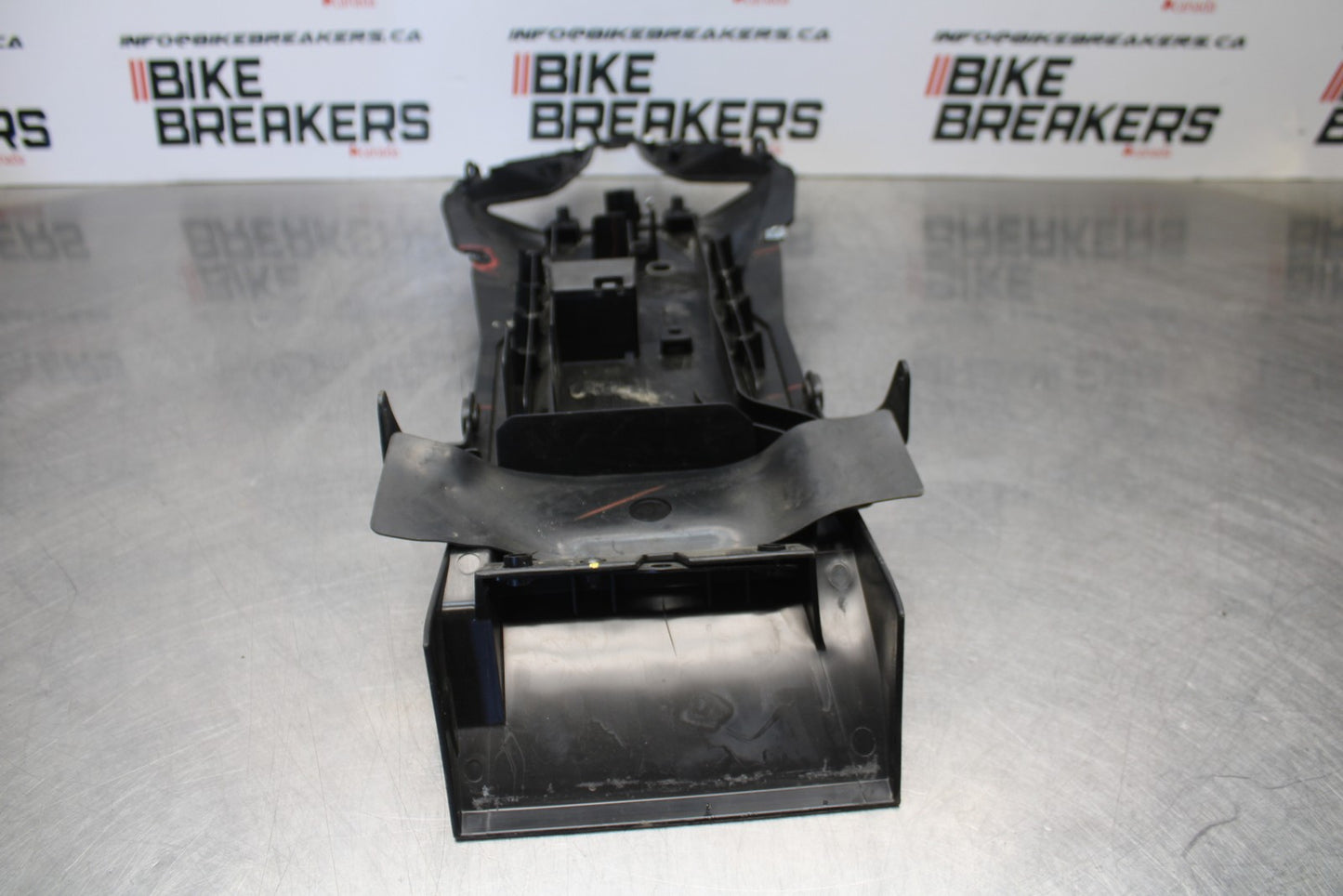 18-23 KAWASAKI NINJA 400 EX400 ABS REAR TAIL UNDERTAIL FAIRING COWL FENDER BB192