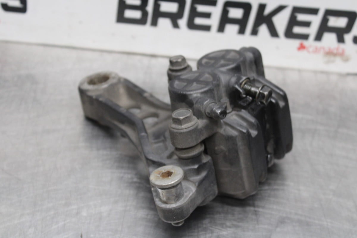 84 HONDA INTERCEPTOR 1000 VF1000F REAR BACK BRAKE CALIPER W MOUNT BRACKET BB878