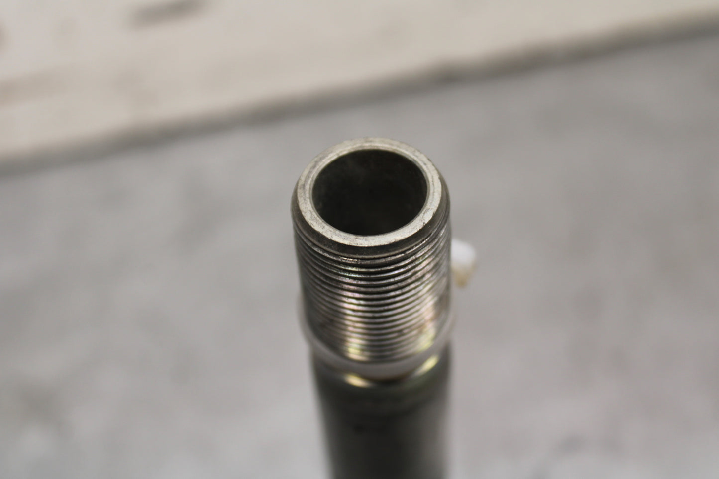 13-18 KAWASAKI NINJA ZX6R FRONT WHEEL RIM AXLE PIVOT BOLT 41068-0595 BB666