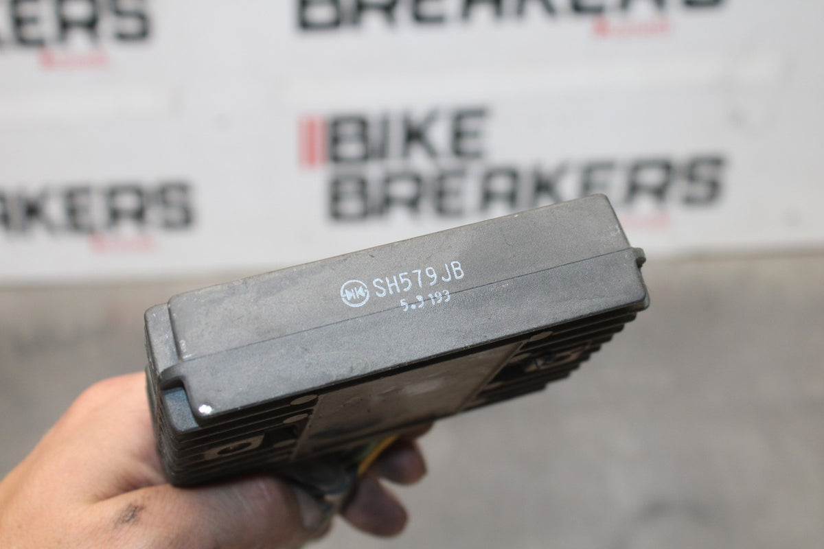 16 APRILIA TUONO V4 1100 RECTIFIER VOLTAGE REGULATOR BB905