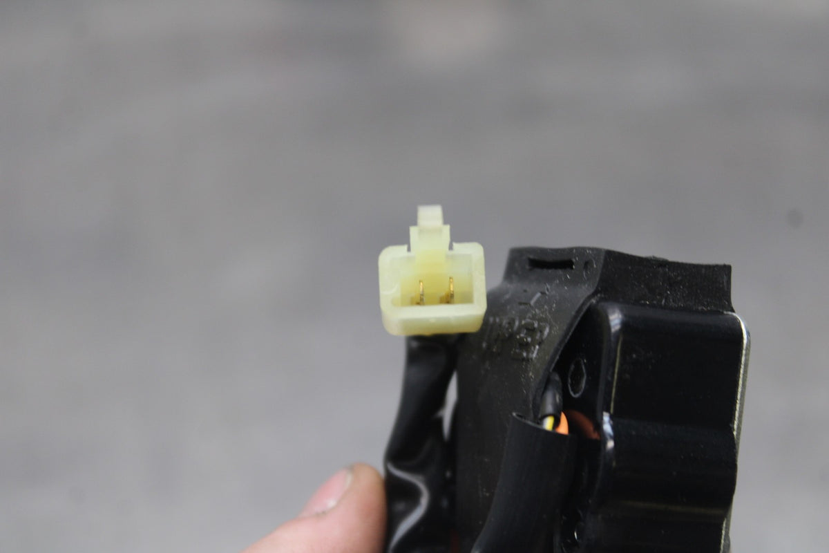 00-02 KAWASAKI NINJA ZX6R NOS TIP OVER BANK ANGLE CRASH SENSOR SWITCH  BB750