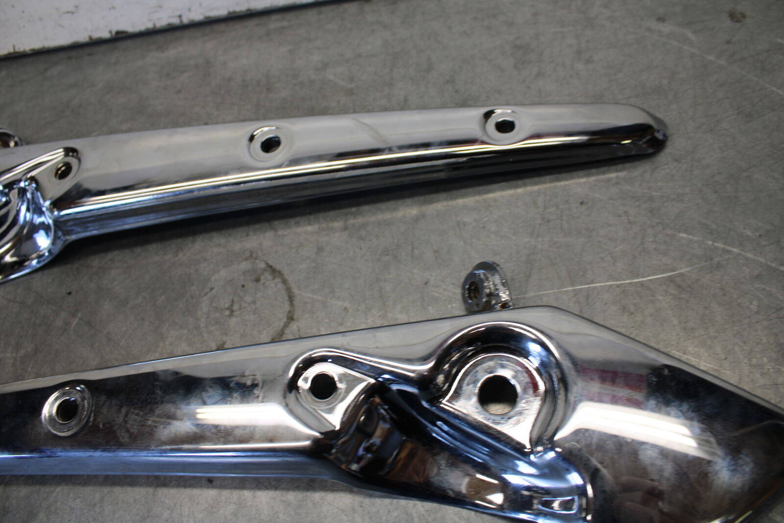 2008 Honda VTX1300C REAR BACK FENDER SUPPORT FRAME SUBFRAME bb673