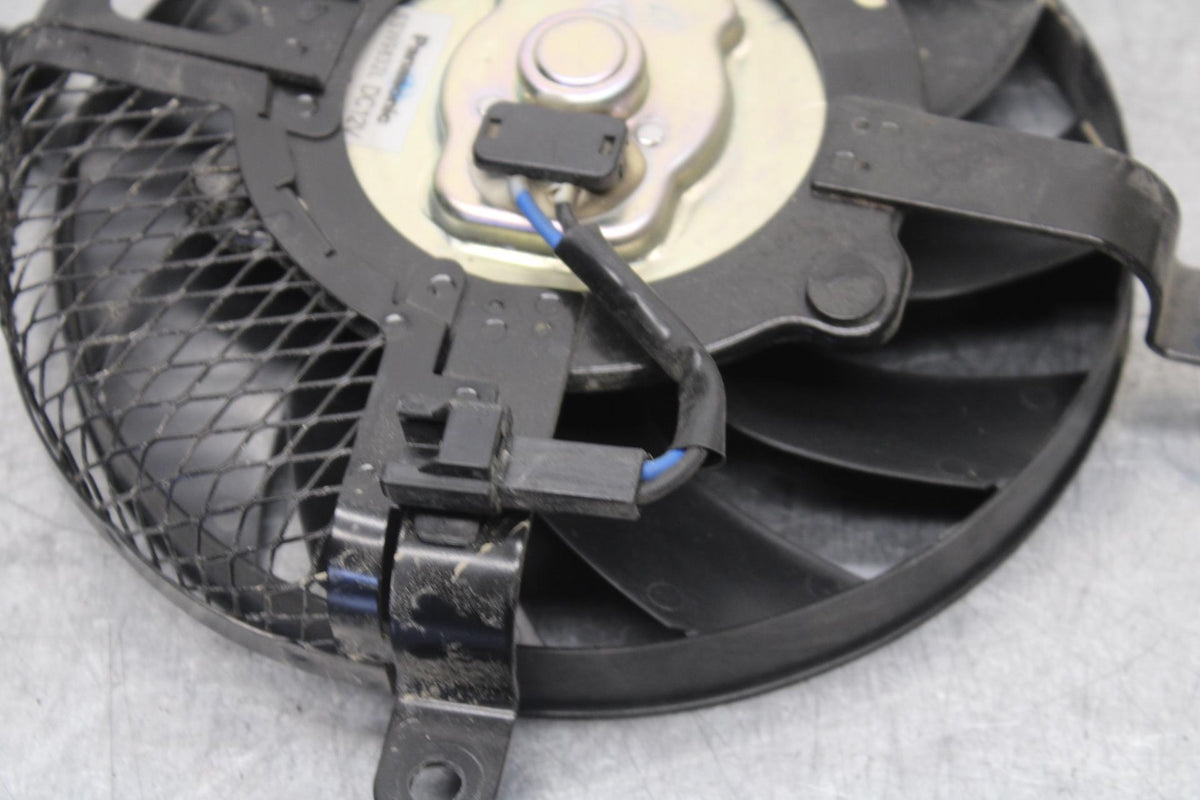 11-23 SUZUKI GSXR 750 ENGINE RADIATOR COOLING FAN BB630