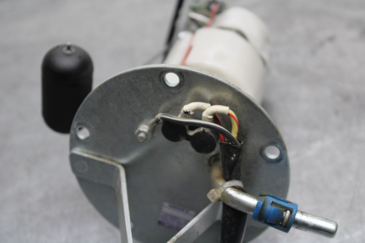 08-10 SUZUKI GSXR 600 FUEL PUMP GAS PETROL SENDER UNIT  BB721