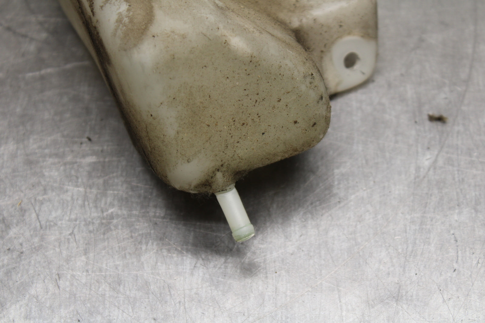 04 SUZUKI INTRUDER 800 COOLANT WATER TANK RESERVOIR BOTTLE BB758