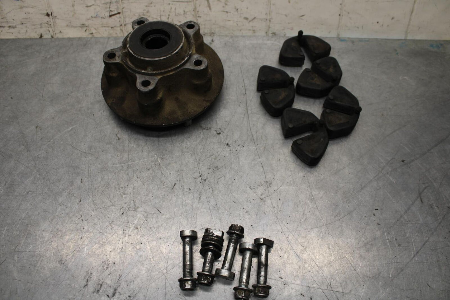 2006 Suzuki SV650S REAR HUB SHOCK DAMPERS CUSH ABSORBERS BB65
