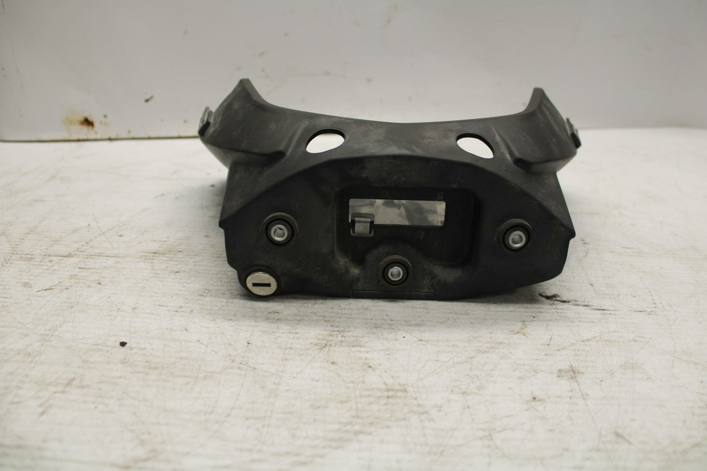 06-12 BMW F800ST REAR BACK TAIL LIGHT MOUNT BRACKET BB291