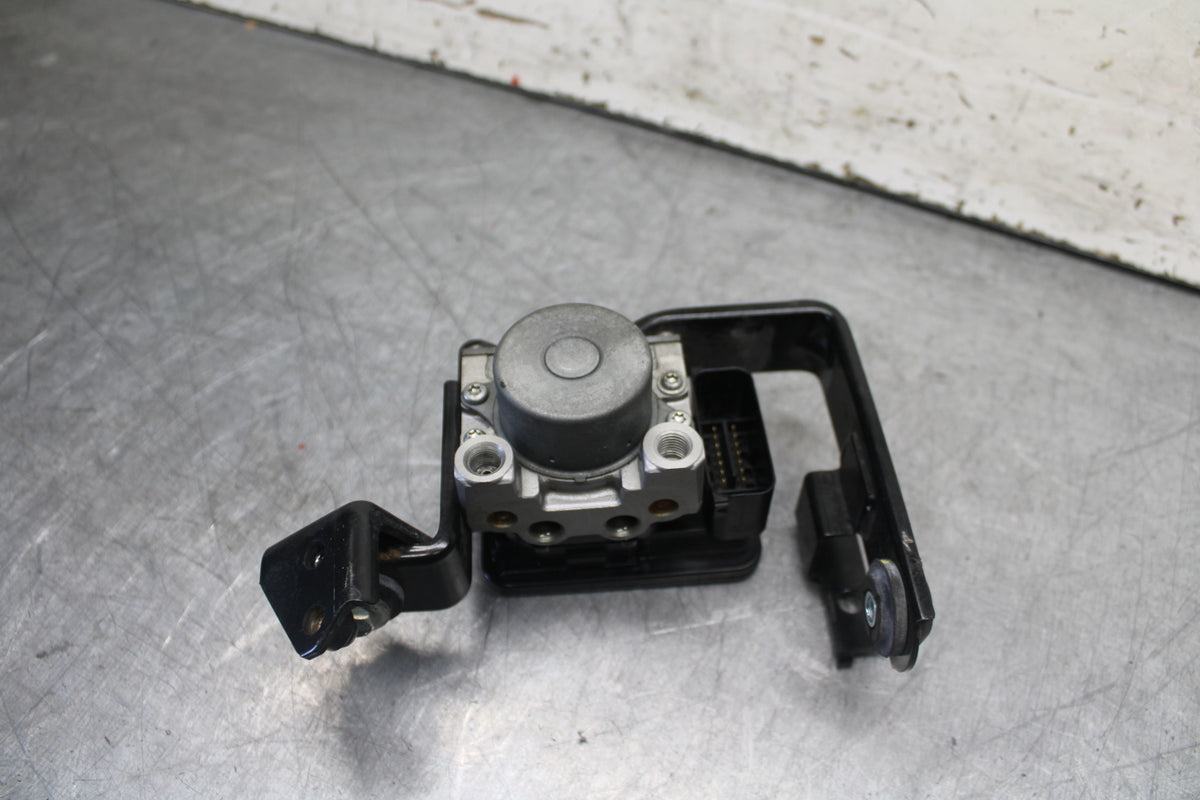 17-24 SUZUKI SV650 ABS PUMP UNIT MODULE BB706