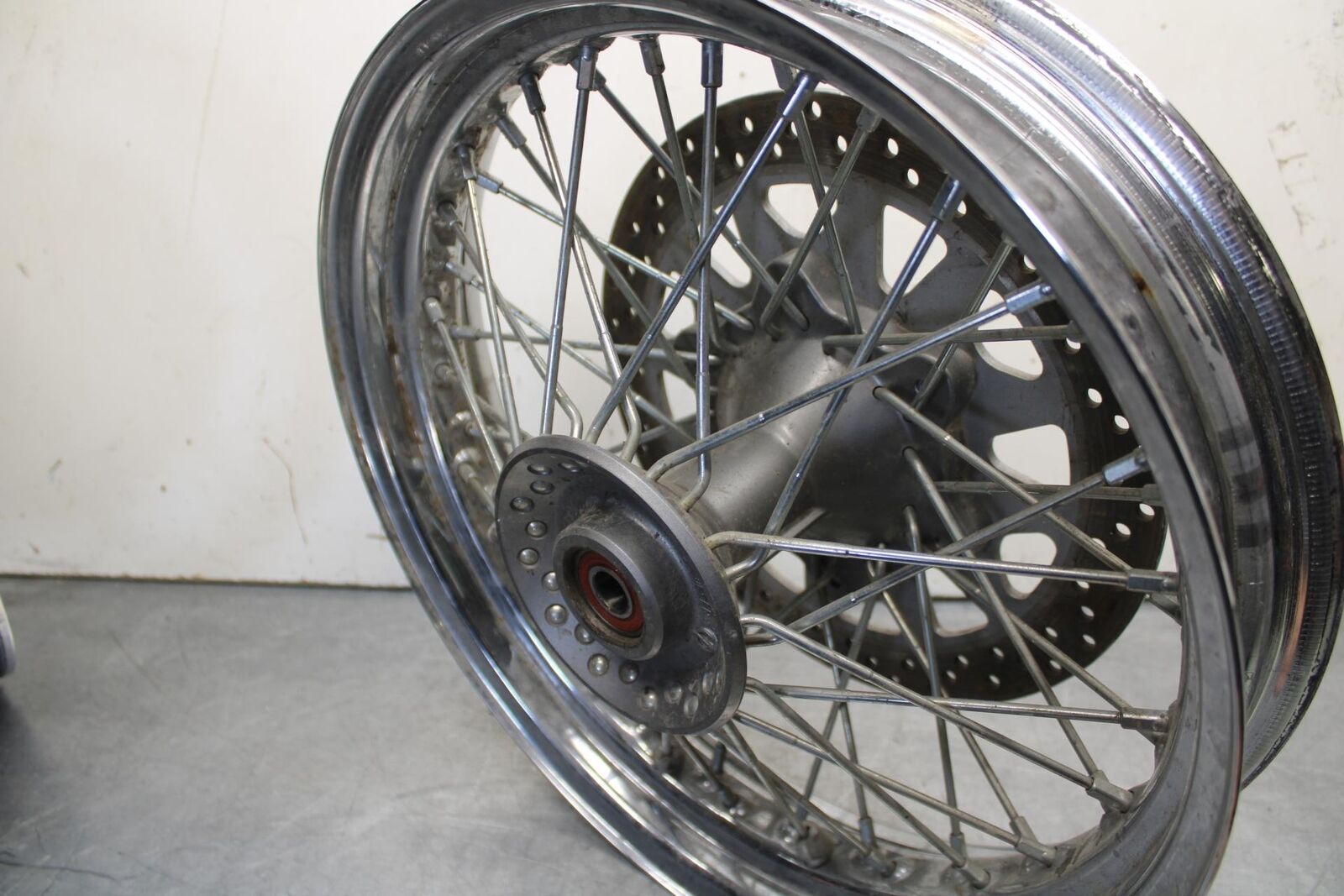 2013 Suzuki Boulevard C50T FRONT WHEEL RIM BB625