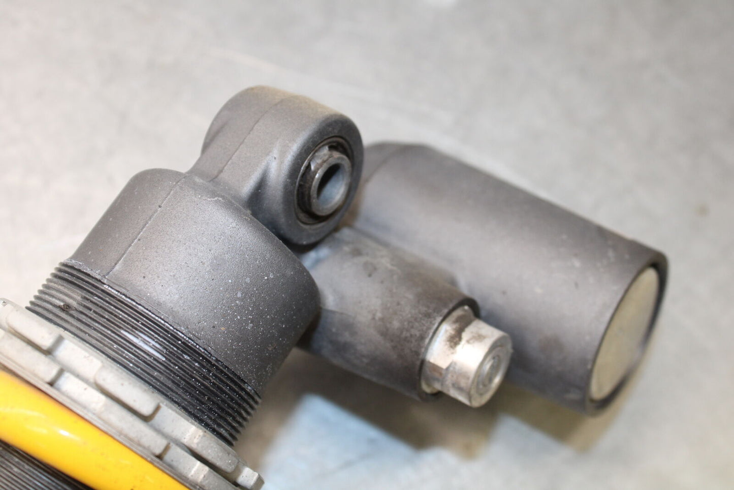 05-06 SUZUKI GSXR1000 REAR BACK SHOCK ABSORBER SUSPENSION 62100-41G00-163 BB663