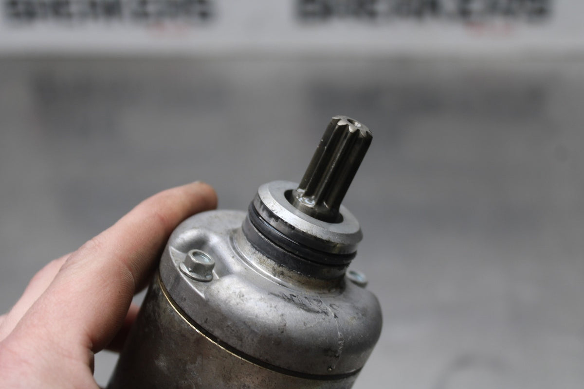 05 YAMAHA YZF R6 ENGINE STARTING STARTER MOTOR -DC 12V BB858