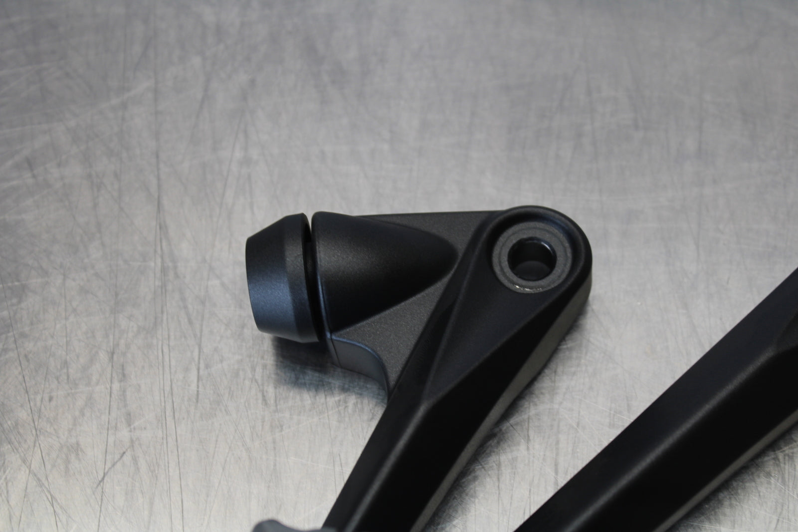 23-24 KAWASAKI NINJA ZX14R REAR BACK PASSENGER PEG SET PAIR BB169