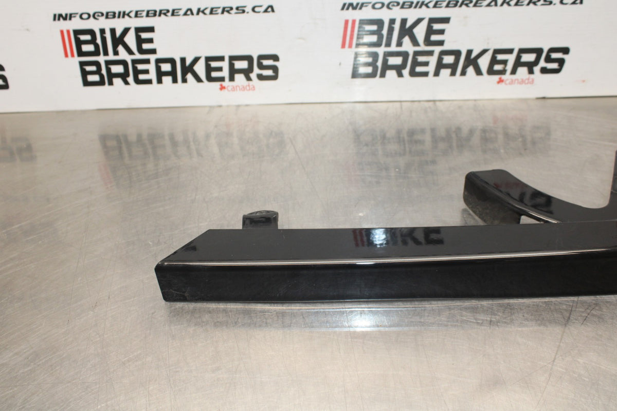 09 HARLEY-DAVIDSON SPORTSTER 1200 CUSTOM XL1200C DRIVE BELT COVER GUARD BB776
