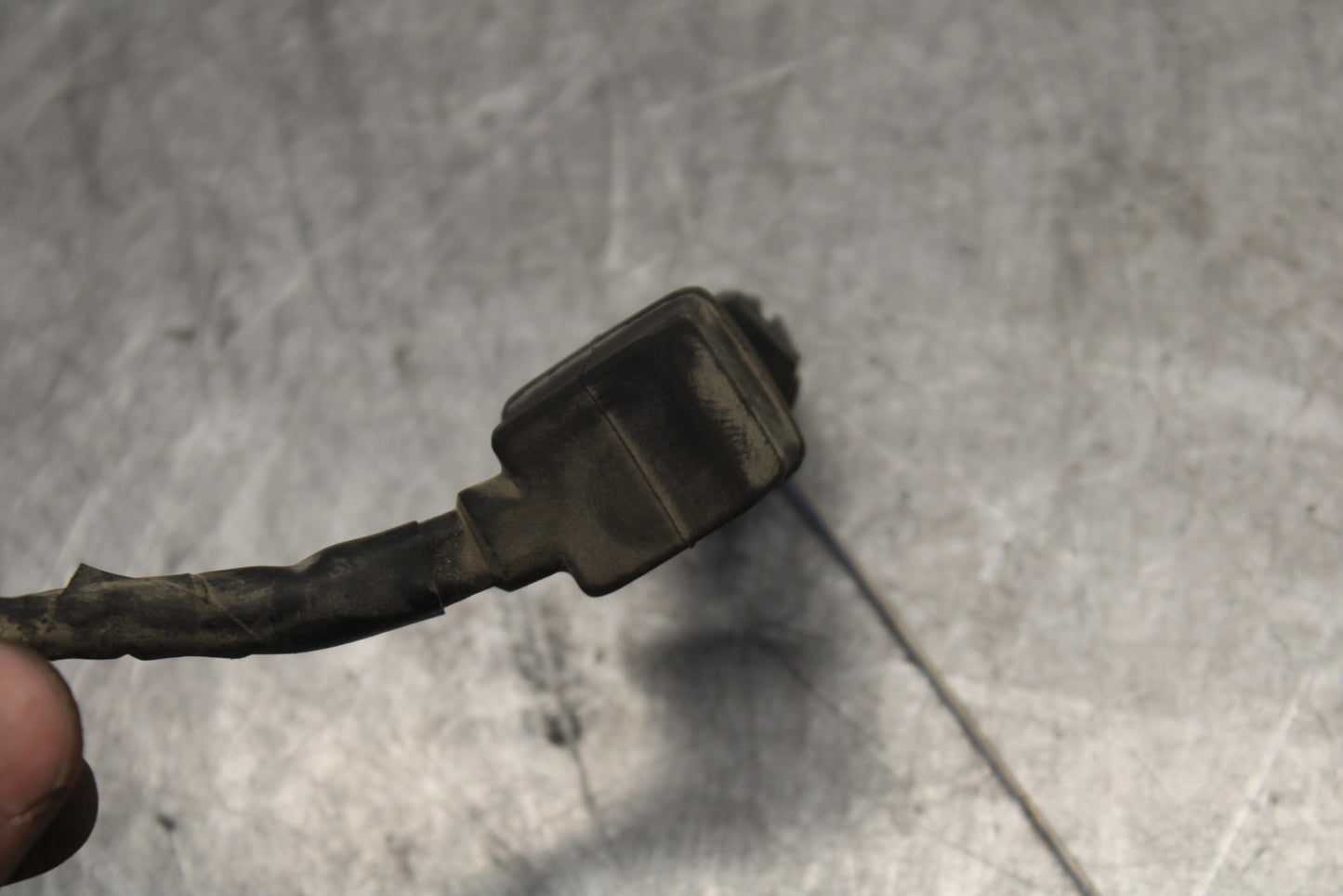 05-06 YAMAHA ROYAL STAR REAR BACK BRAKE SENSOR BB697