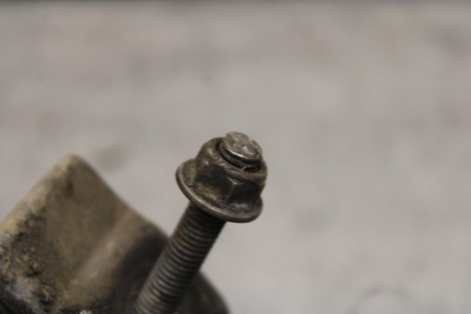 1988 Suzuki Katana 600 GSX600F SWINGARM CHAIN TENSIONER ADJUSTMENT  BB94