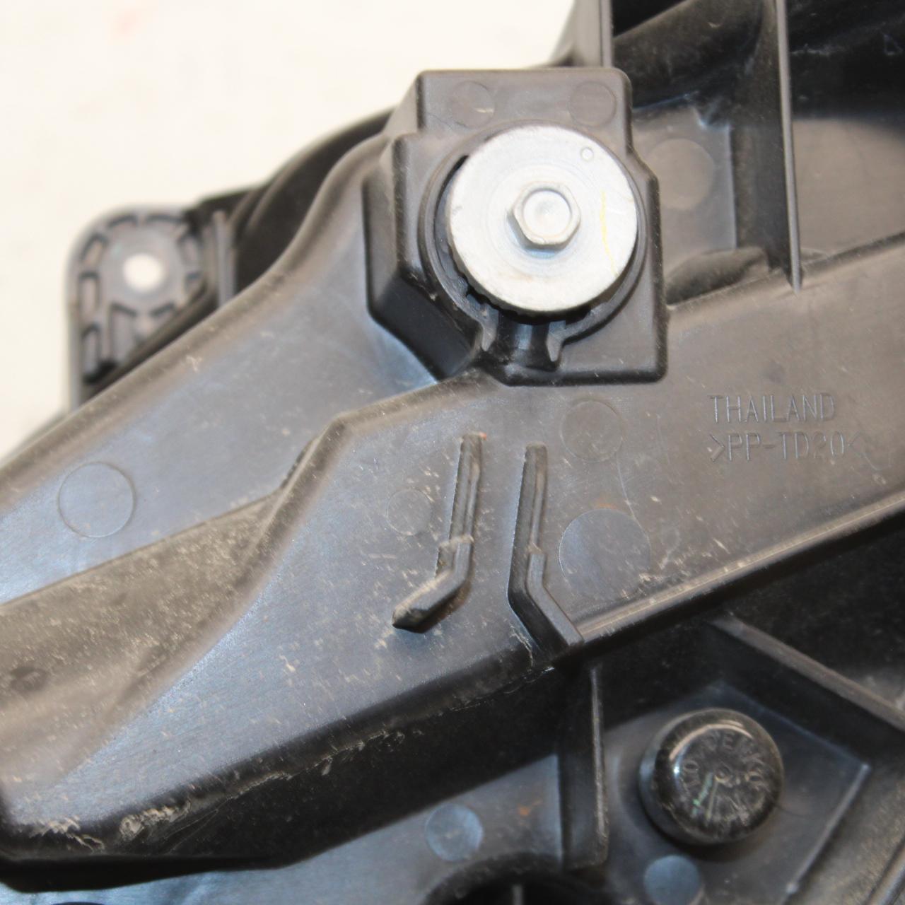 21 KAWASAKI NINJA ZX6R FRONT HEADLIGHT HEAD LIGHT LAMP 23004-0420 BB647