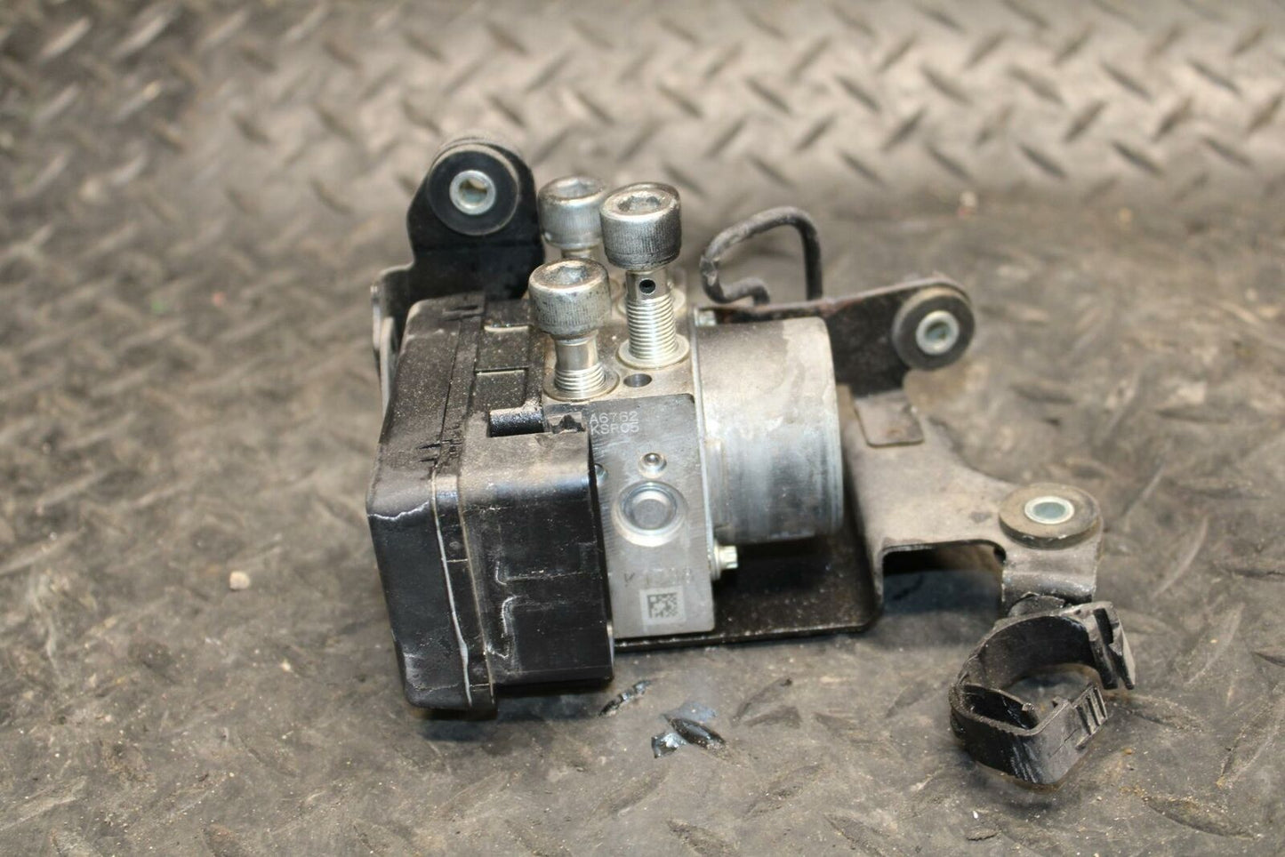 13-18 KAWASAKI NINJA ZX6R ABS PUMP UNIT MODULE BB203