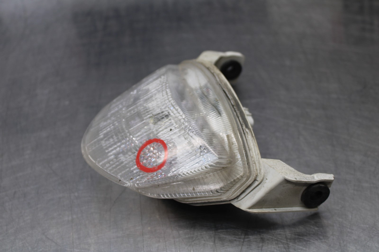 05-06 SUZUKI GSXR1000 REAR TAIL TAILLIGHT BACK BRAKE LIGHT BB773