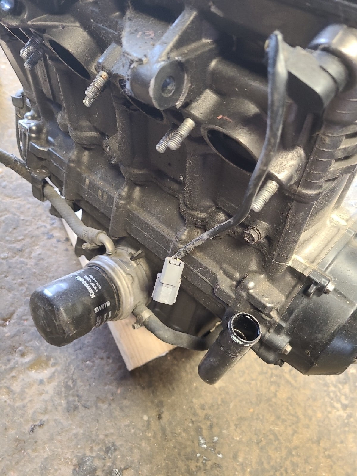 2006 Kawasaki Z1000 ENGINE MOTOR BB487