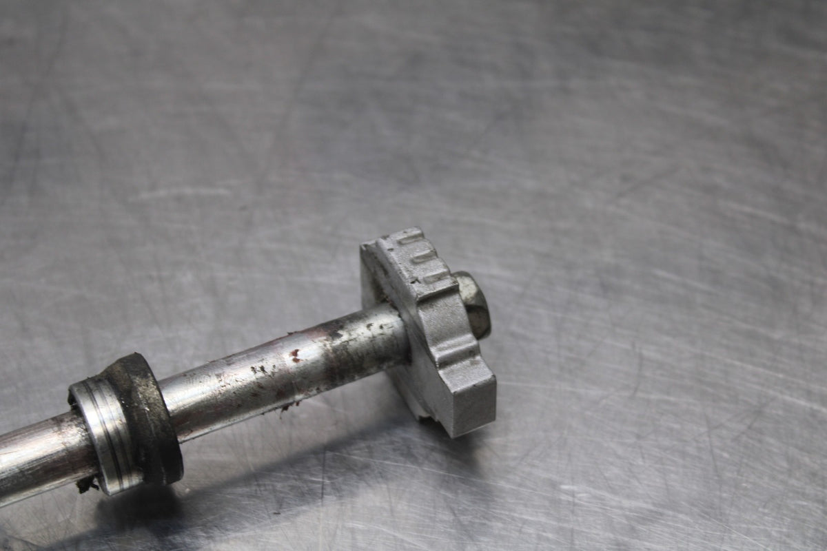 13-16 KTM 390 DUKE REAR AXLE BACK WHEEL RIM PIVOT BOLT AXEL BB815