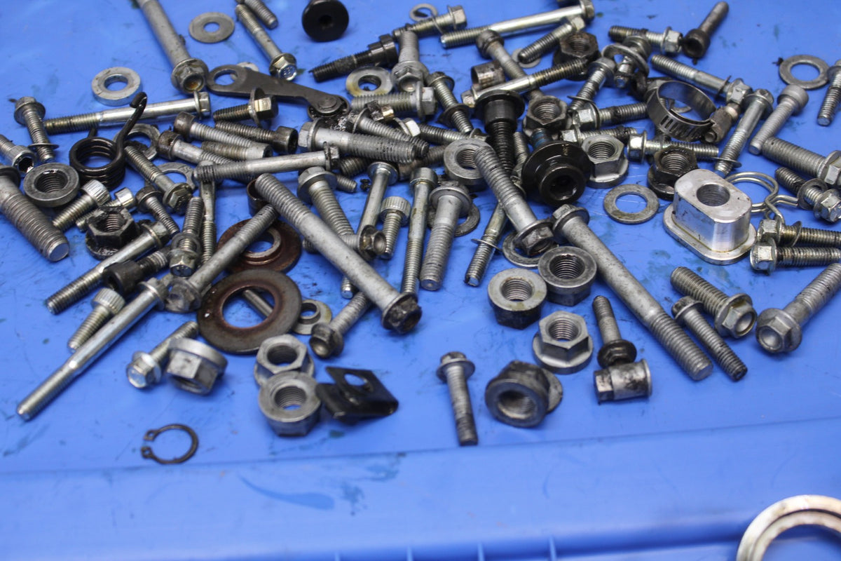 15 APRILIA RSV4 FACTORY APRC ABS ENGINE BOLTS HARDWARE MOTOR SCREWS BB901 