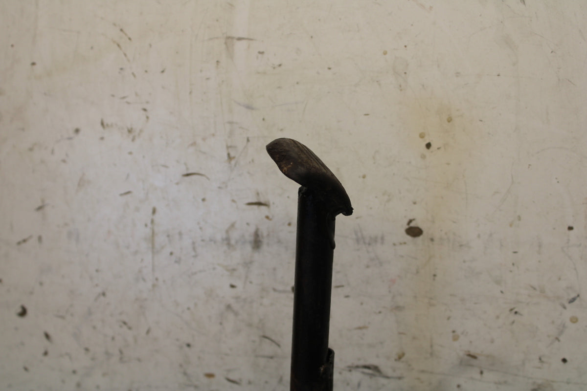 85-86 SUZUKI MADURA 1200 CENTER MAIN STAND  BB691