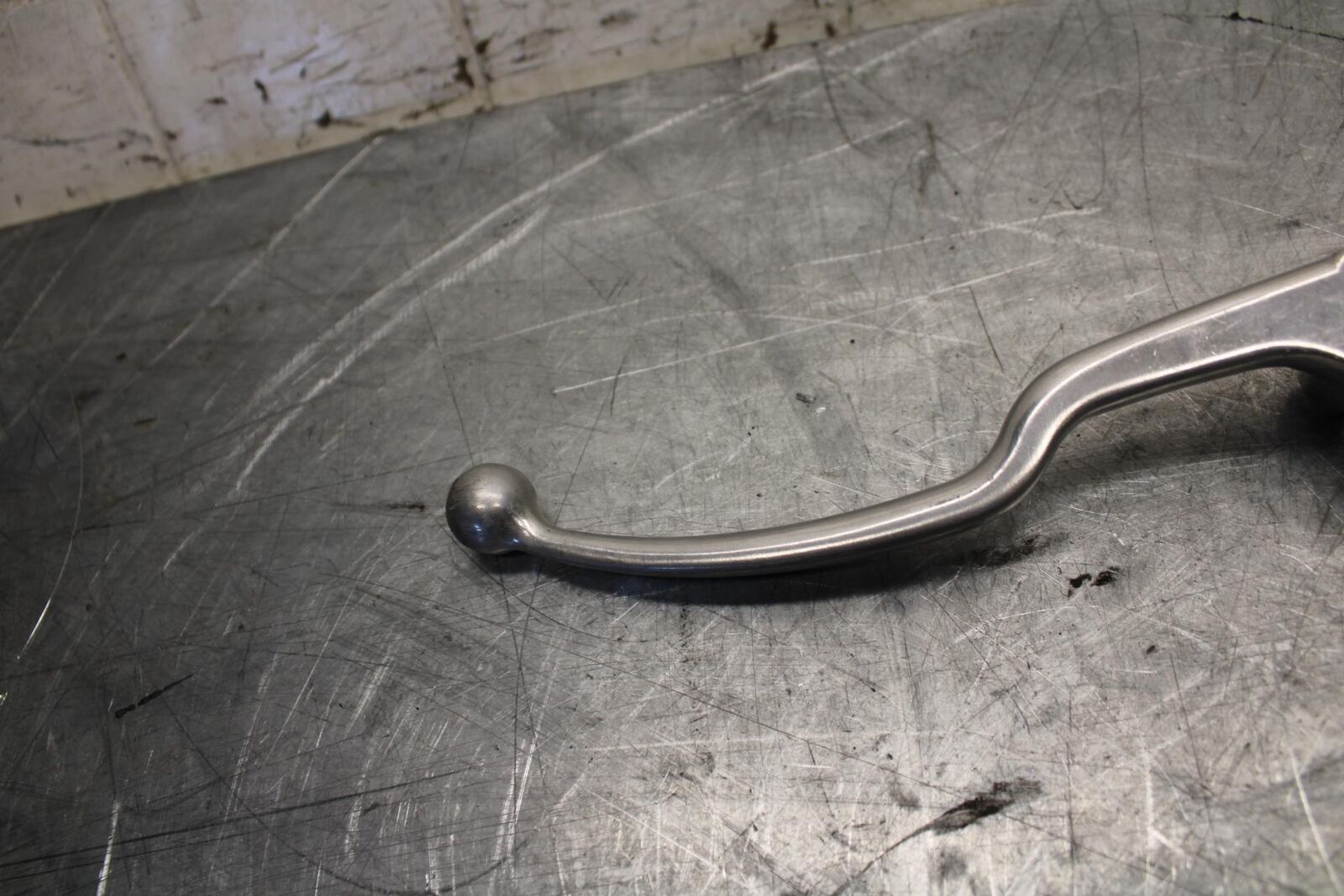 2008 Yamaha YZF R6 LEFT HANDLEBAR CLIPON CLUTCH LEVER 5EB-83912-03-00 BB521
