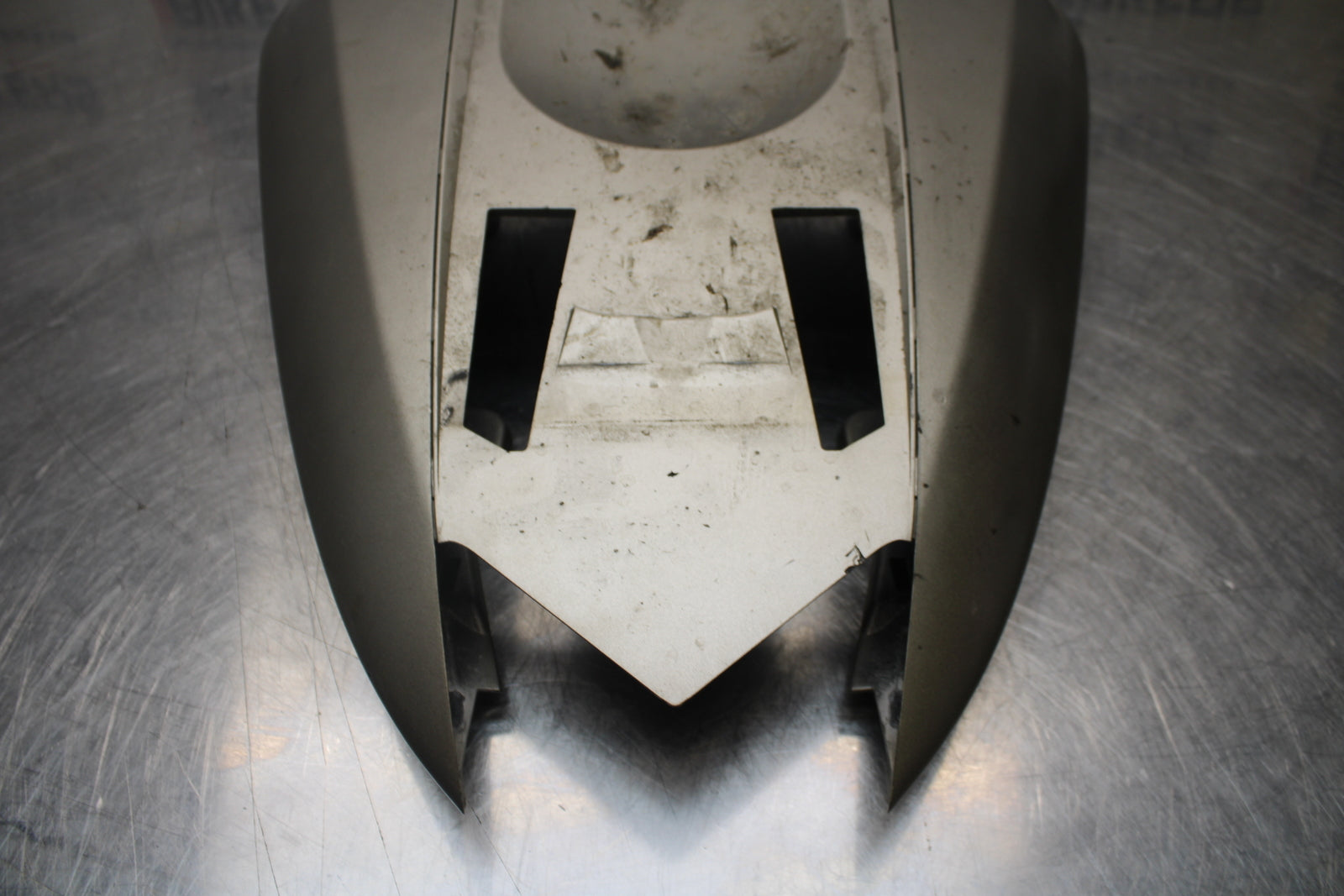 04-05 KAWASAKI NINJA ZX10R REAR BACK TAIL FAIRING COWL SHROUD BB163