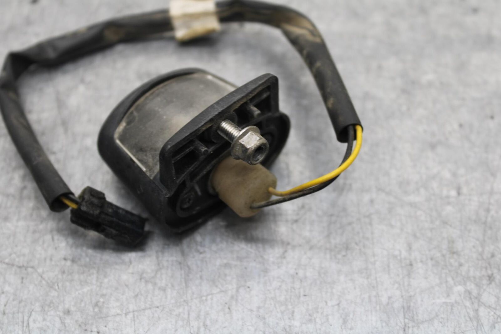 08-11 TRIUMPH SPEED TRIPLE LICENSE PLATE LIGHT BB102