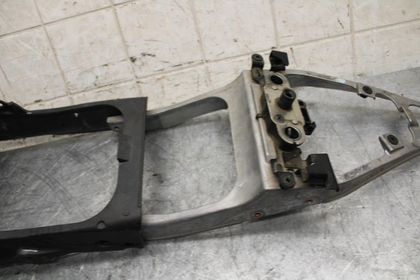 2009 Kawasaki Ninja ZX6R ZX600R REAR SUBFRAME BACK SUB FRAME 32160-0399 BB538