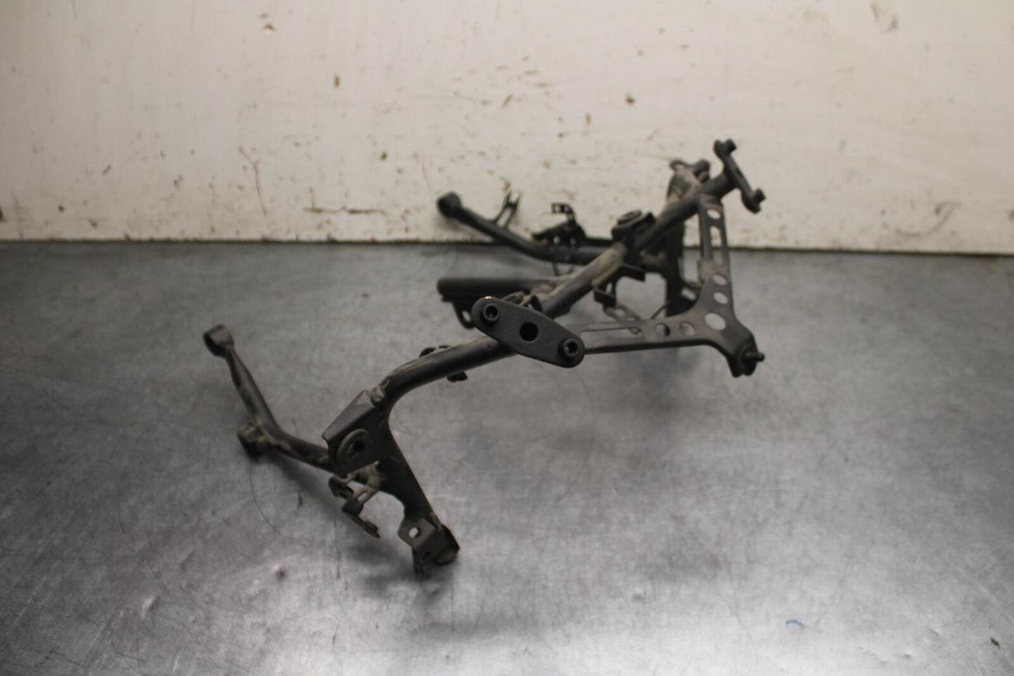 18-23 KAWASAKI NINJA 400 EX400 UPPER FAIRING MIRROR GAUGES STAY BRACKET  BB747