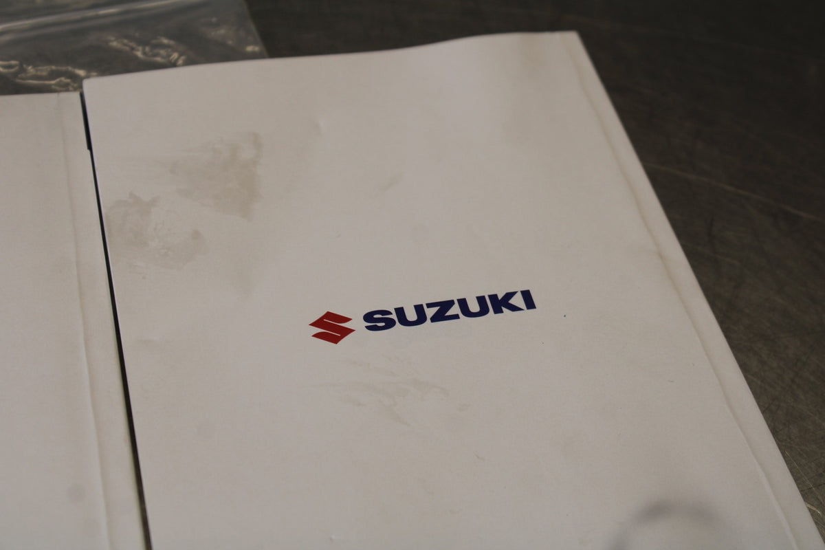 11-26 SUZUKI GSXR750 ORIGINAL OWNERS MANUAL BOOK BB882