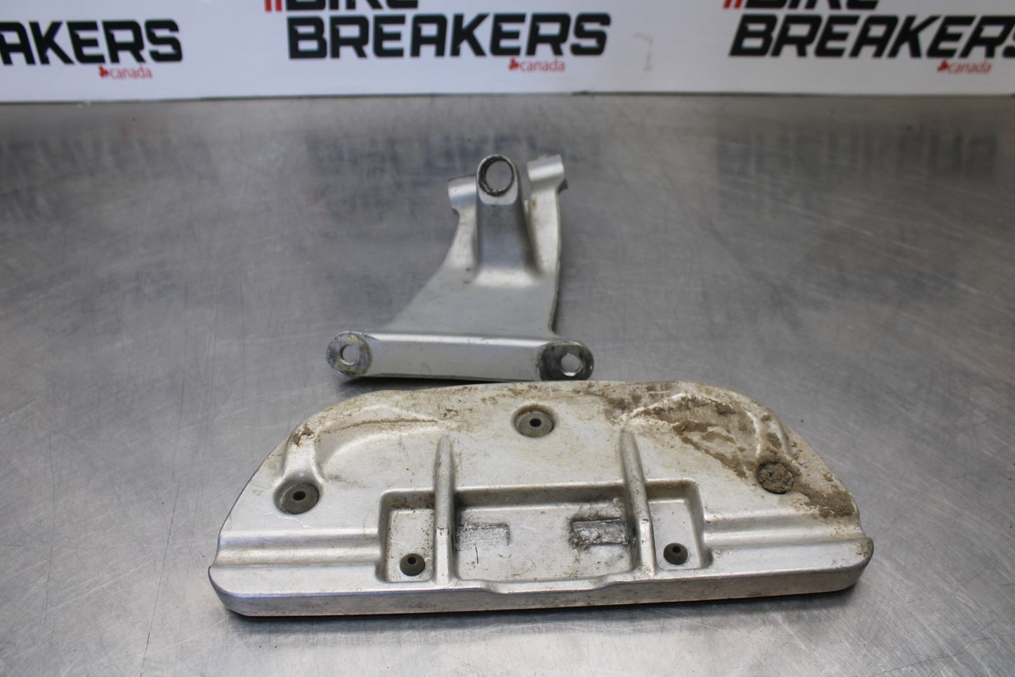 05-06 VICTORY KINGPIN DELUXE LEFT FRONT FOOT REST PEG STEP BB195