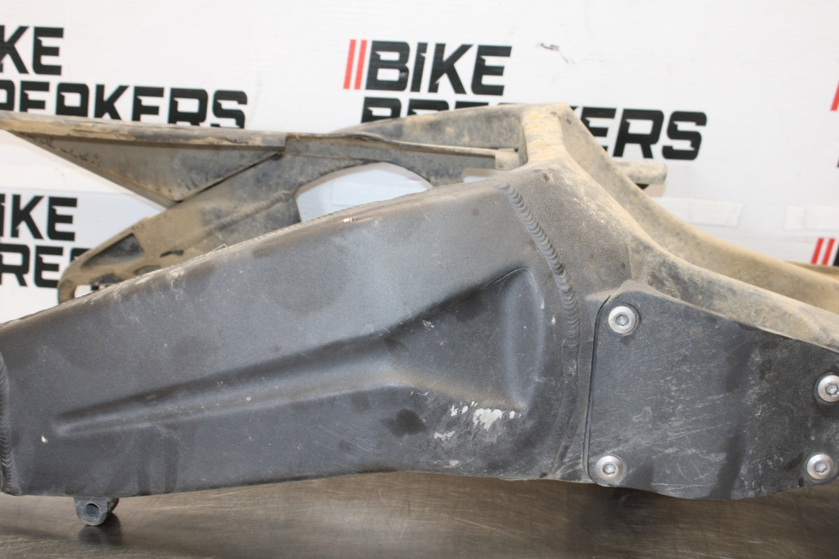 08 KAWASAKI ZX6R REAR SWINGARM BACK SUSPENSION SWING ARM BB896