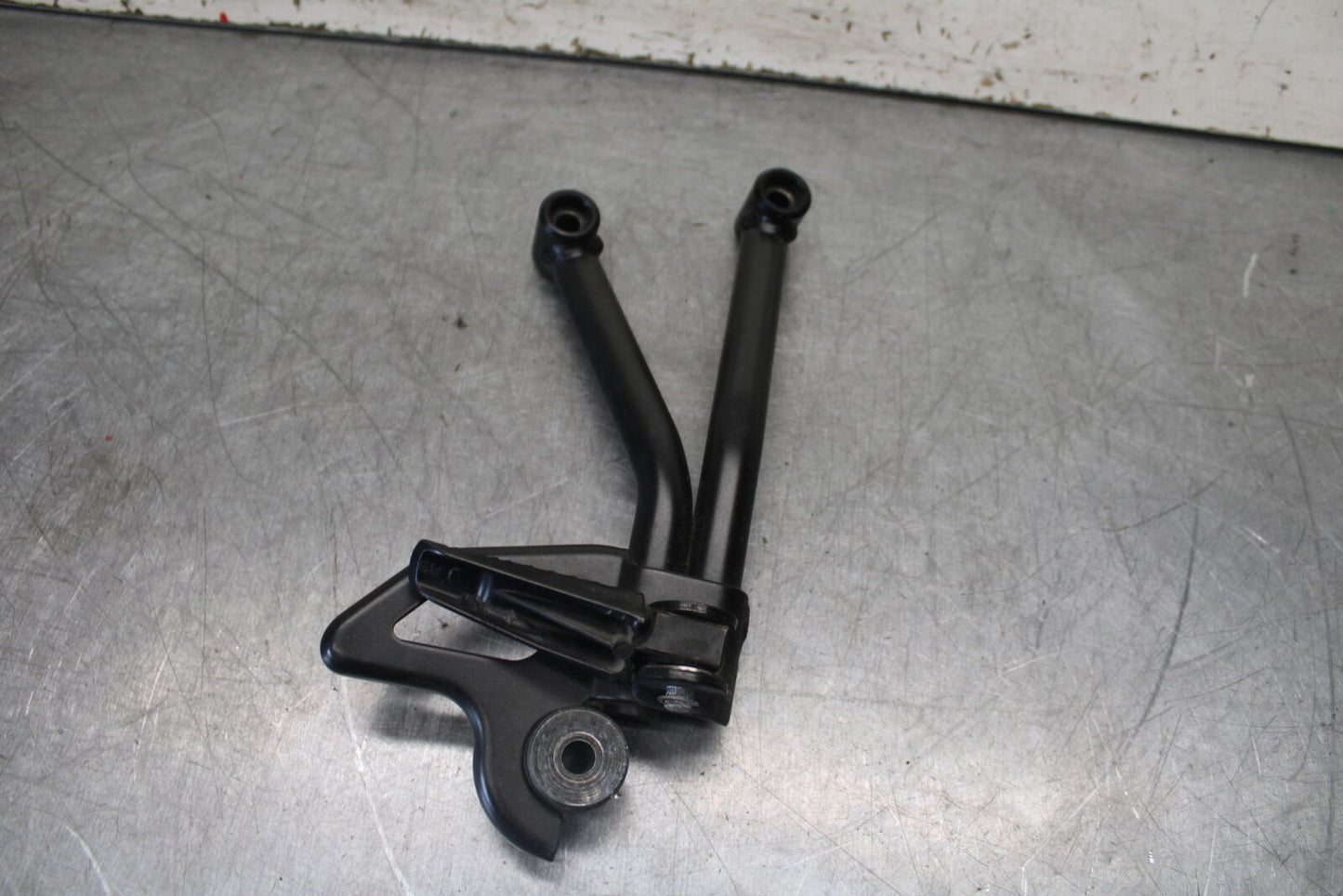 17-24 SUZUKI SV650 RIGHT REAR BACK PASSENGER PEG BB706