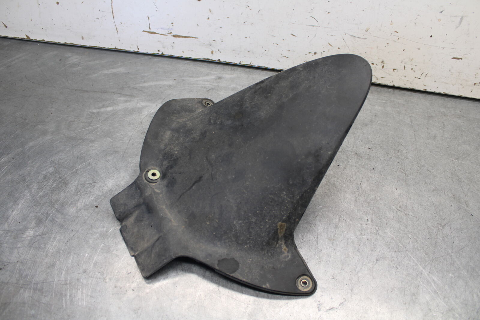 05-06 HONDA CBR600RR REAR BACK WHEEL TIRE HUGGER FENDER 80120-MEE-D00 BB655