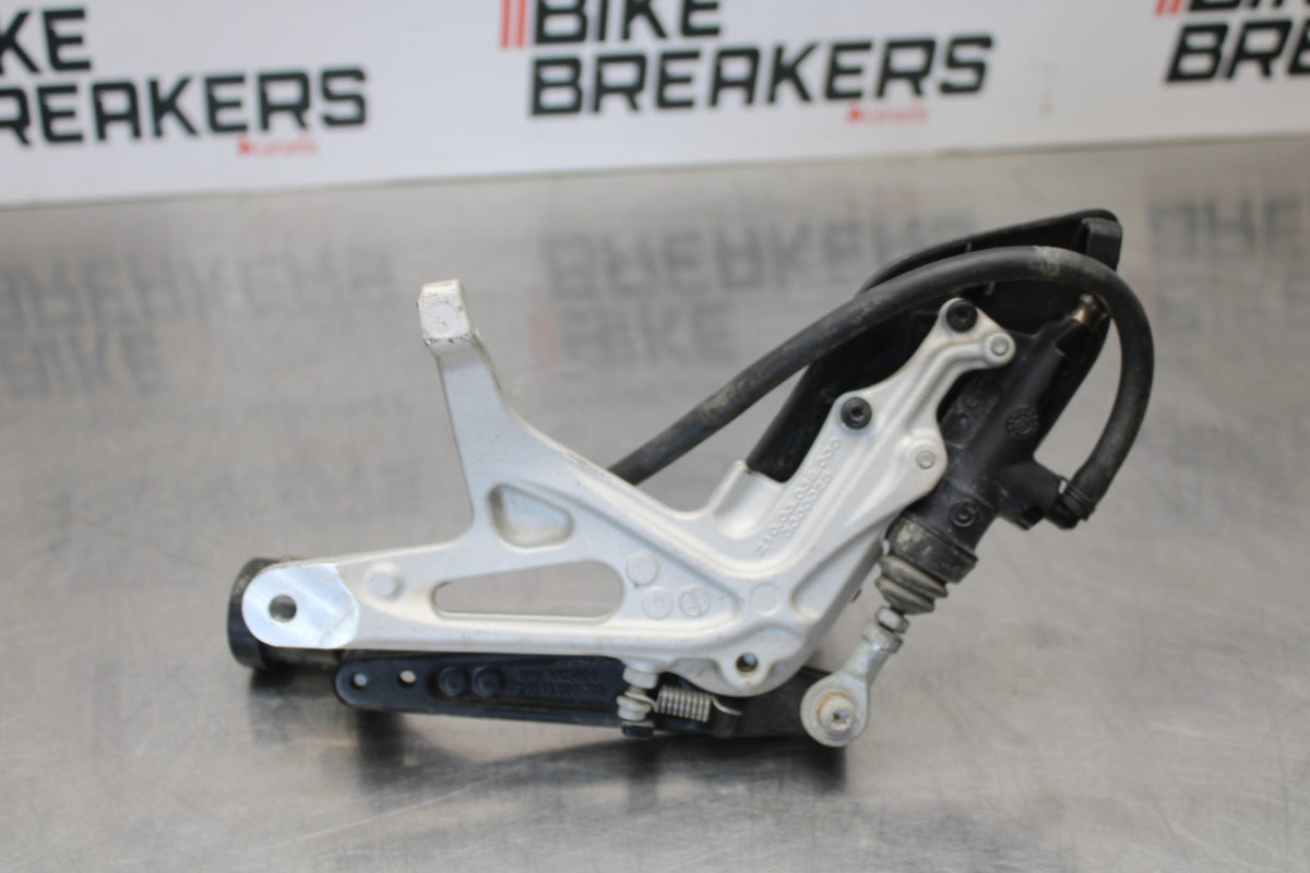 18-22 HUSQVARNA VITPILEN 701 RIGHT REARSET REAR SET DRIVER FOOT PEG REST BB198