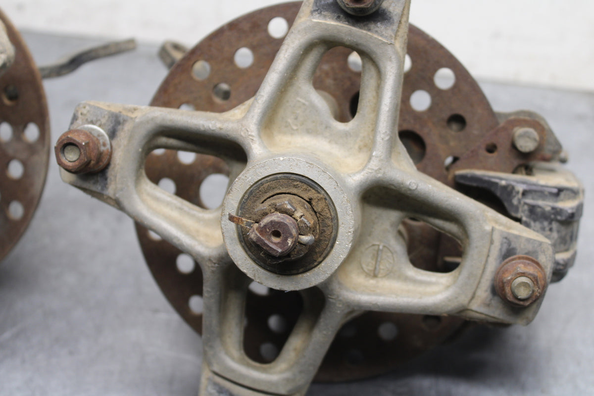 85-86 SUZUKI QUADRACER 250 FRONT WHEEL RIGHT LEFT HUBS HUB SET BB126