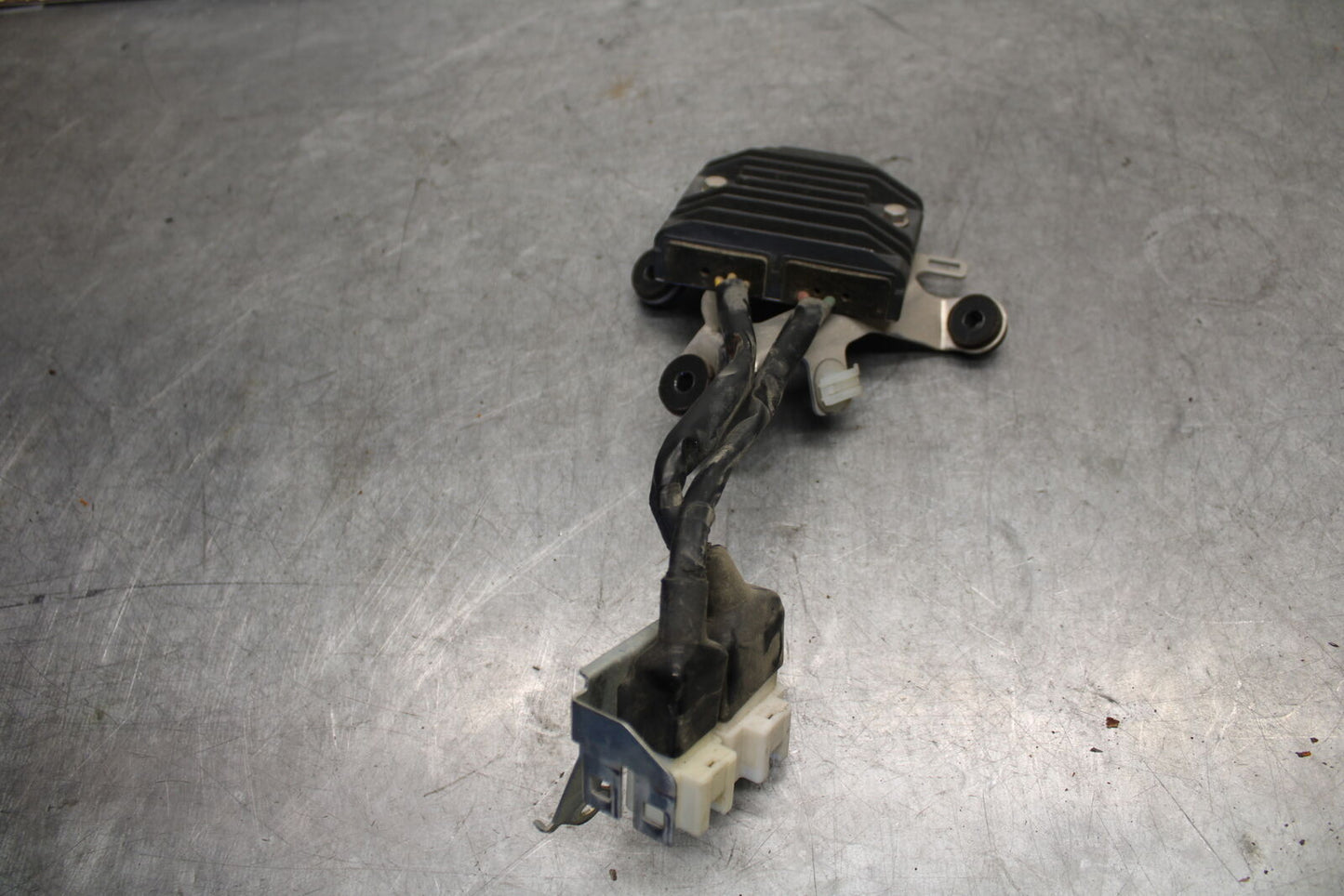 07-12 HONDA CBR600RR RECTIFIER VOLTAGE REGULATOR 31600-MFJ-D01 BB672 