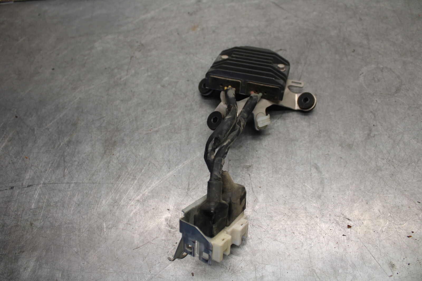 07-12 HONDA CBR600RR RECTIFIER VOLTAGE REGULATOR 31600-MFJ-D01 BB672 