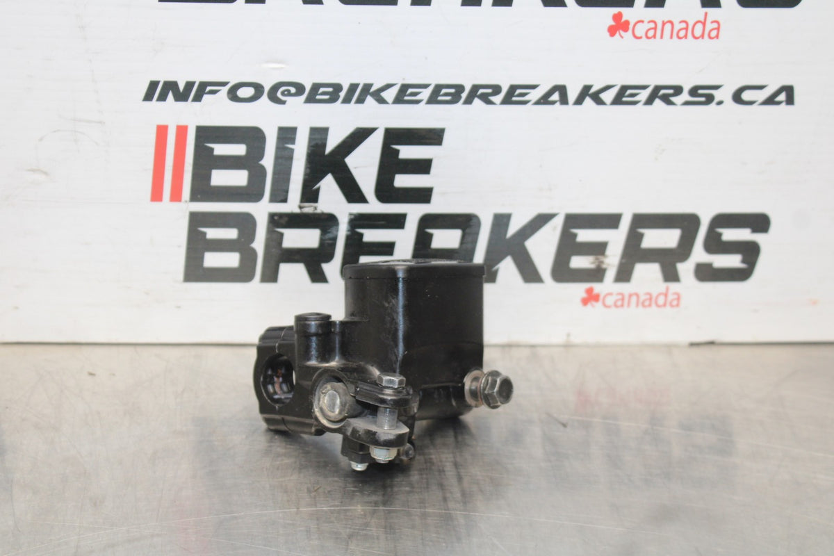 17-18 YAMAHA YZF R3 FRONT BRAKE MASTER CYLINDER BB788