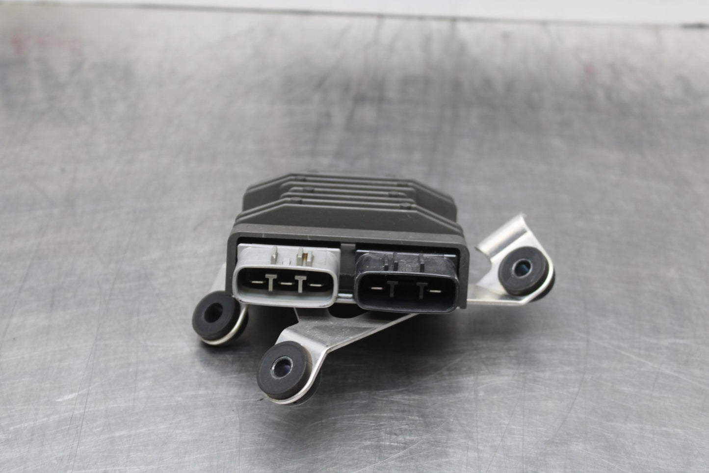 13-24 HONDA CBR600RR RECTIFIER VOLTAGE REGULATOR BB772